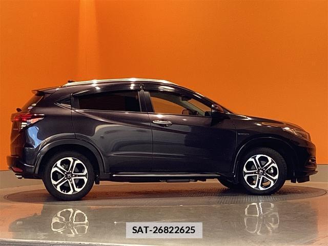 Honda VEZEL 2019-03 7933795-3