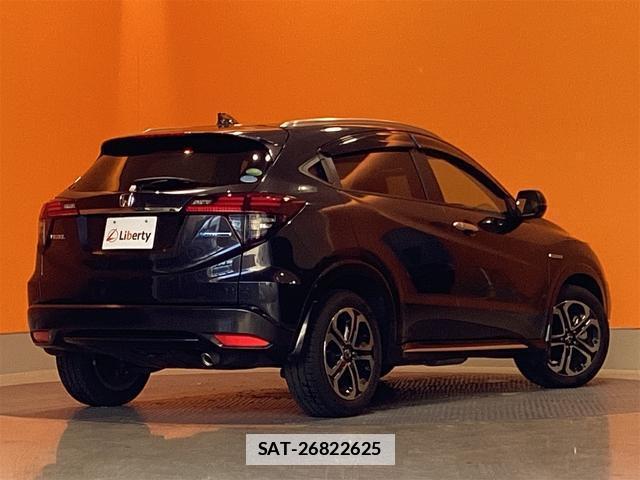 Honda VEZEL 2019-03 7933795-4