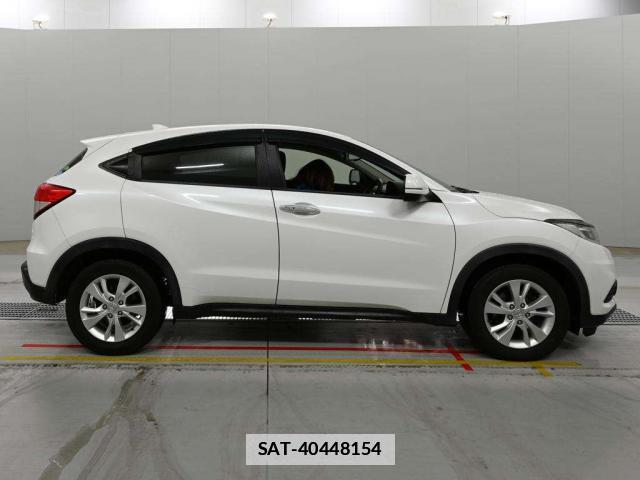 Honda VEZEL 2018-03 7933894-7