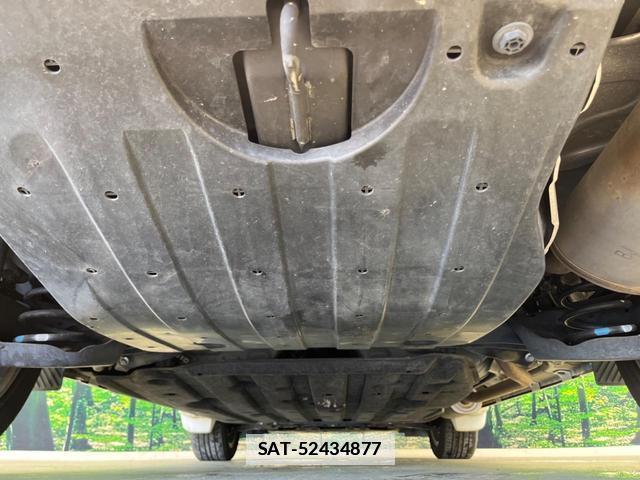 Honda VEZEL 2015-04 7934525-18
