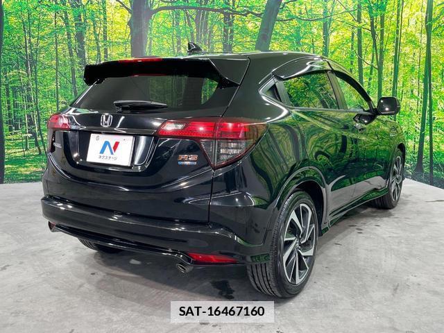Honda VEZEL 2018-04 7935022-16