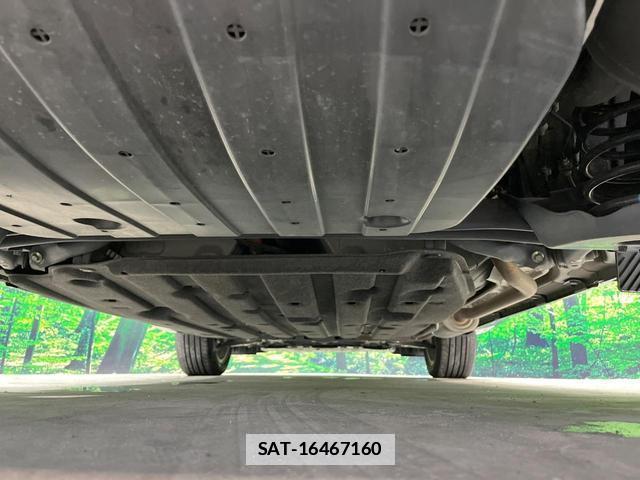 Honda VEZEL 2018-04 7935022-18