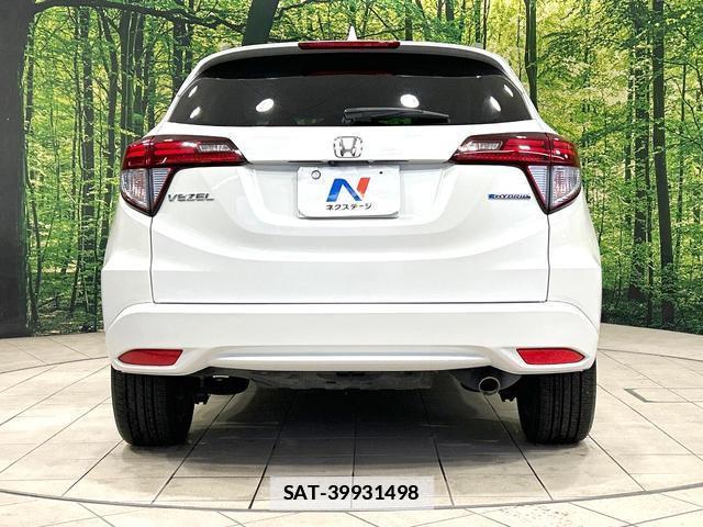 Honda VEZEL 2018-02 7935048-14