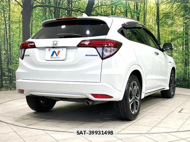 Honda VEZEL 2018-02 7935048-16