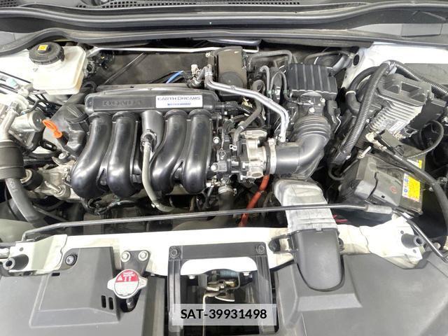 Honda VEZEL 2018-02 7935048-17