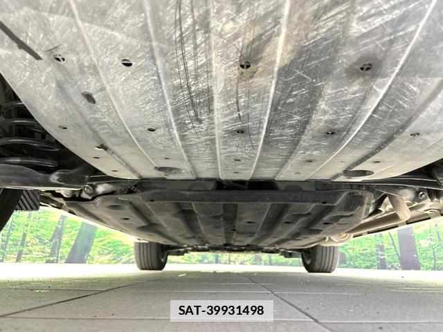 Honda VEZEL 2018-02 7935048-18