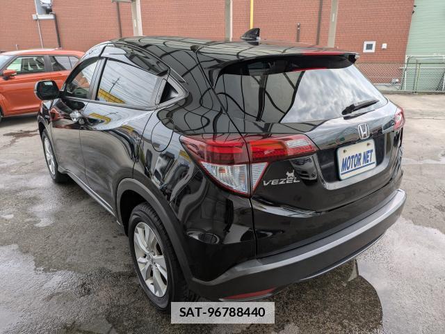 Honda VEZEL 2015-02 7935265-10