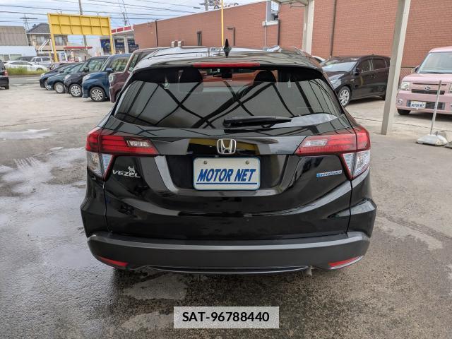 Honda VEZEL 2015-02 7935265-13