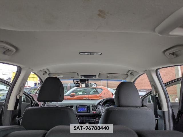 Honda VEZEL 2015-02 7935265-16