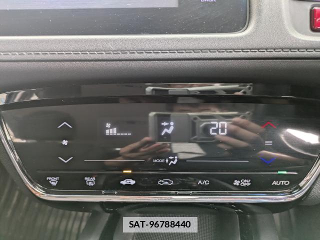 Honda VEZEL 2015-02 7935265-19