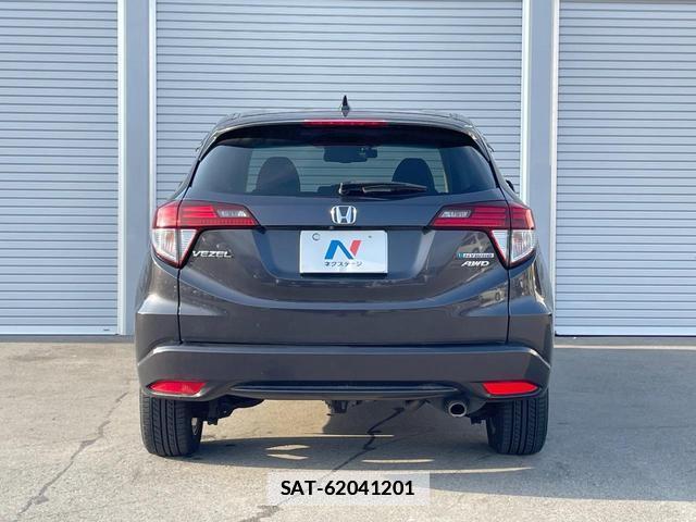 Honda VEZEL 2017-09 7935352-13