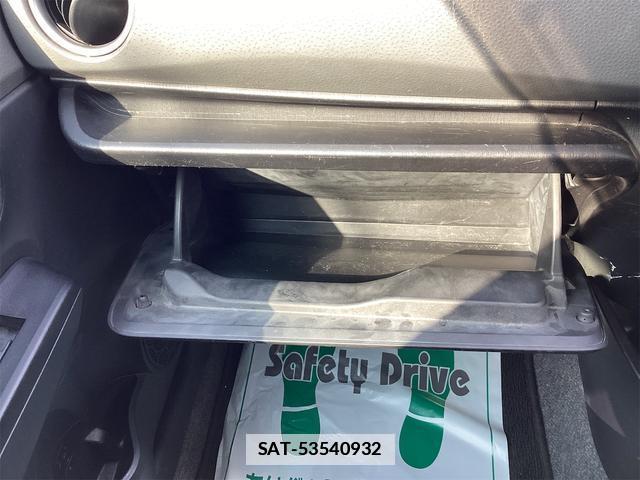 Toyota VITZ 2013-01 7933784-13