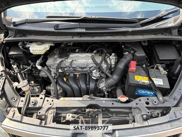 Toyota VOXY 2016-12 7933951-16