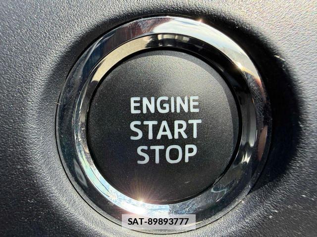 Toyota VOXY 2016-12 7933951-4