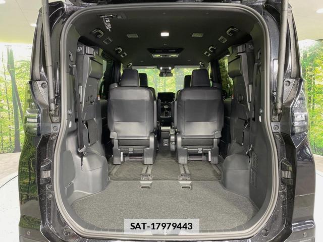 Toyota VOXY 2024-12 7934136-10