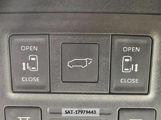 Toyota VOXY 2024-12 7934136-3