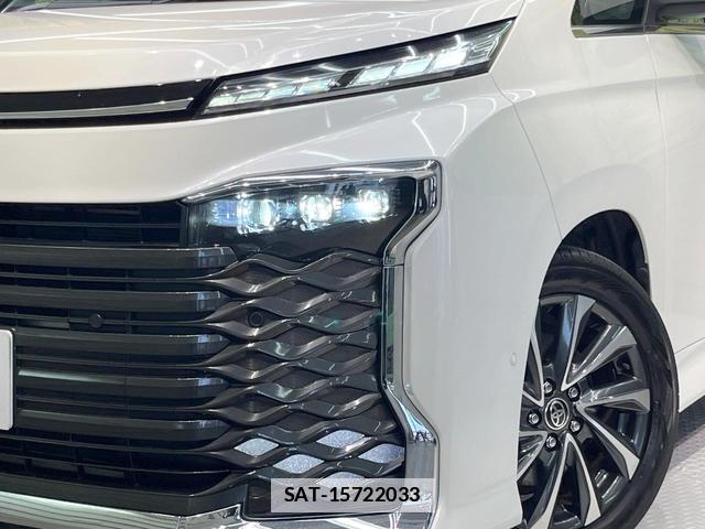 Toyota VOXY 2022-10 7934563-12
