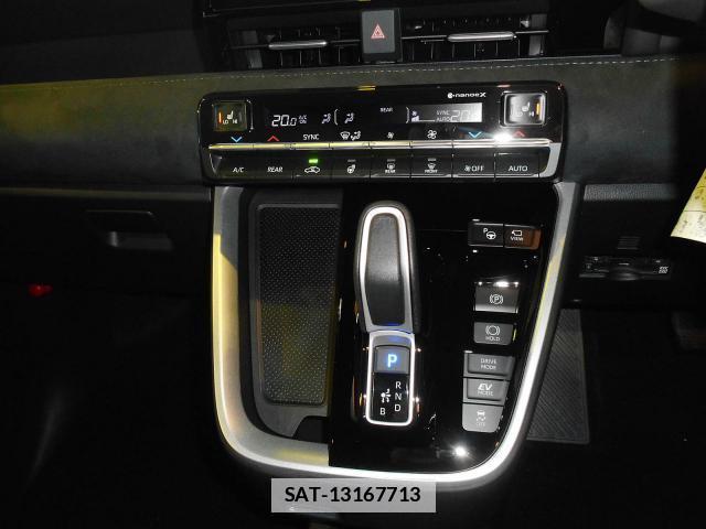 Toyota VOXY 2026-05 7934666-13