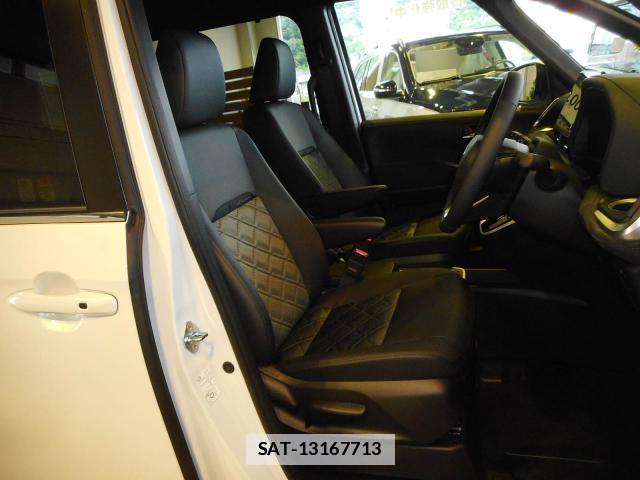 Toyota VOXY 2026-05 7934666-15