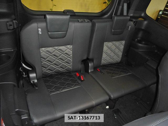 Toyota VOXY 2026-05 7934666-17