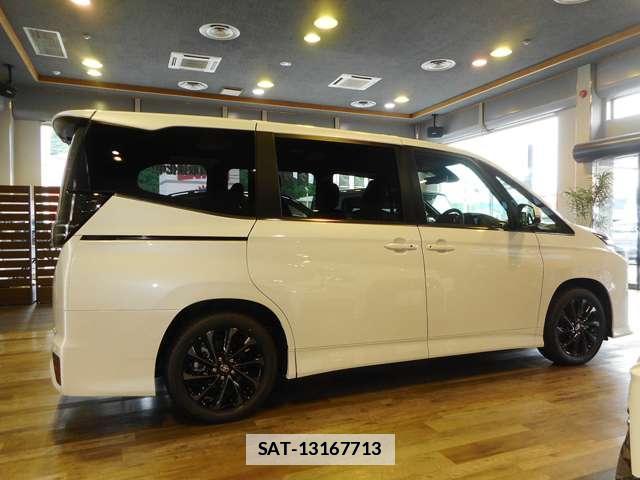 Toyota VOXY 2026-05 7934666-5