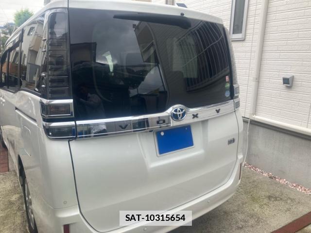 Toyota VOXY 2020-05 7934679-13