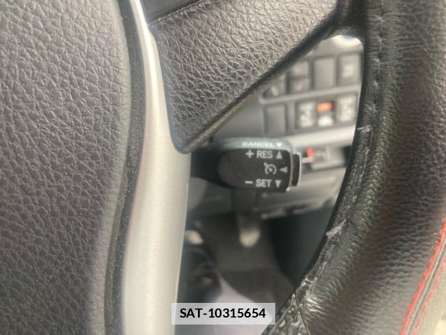 Toyota VOXY 2020-05 7934679-9
