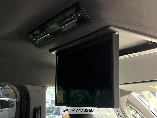 Toyota VOXY 2022-09 7934730-3