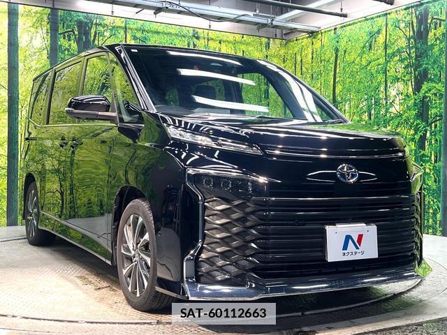 Toyota VOXY 2023-01 7934733-16