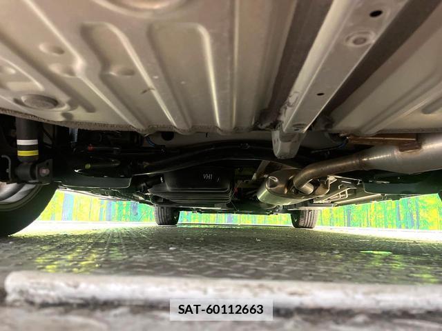 Toyota VOXY 2023-01 7934733-19