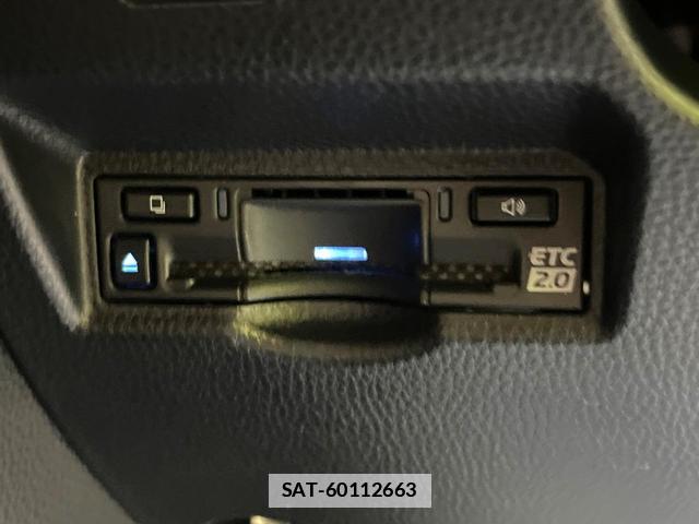 Toyota VOXY 2023-01 7934733-6