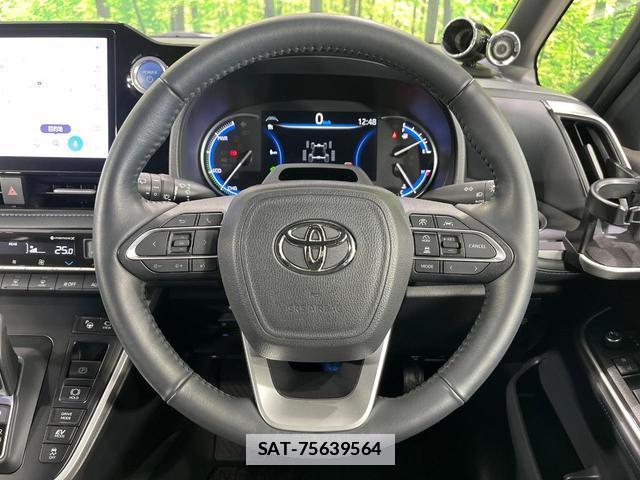 Toyota VOXY 2022-06 7934862-11