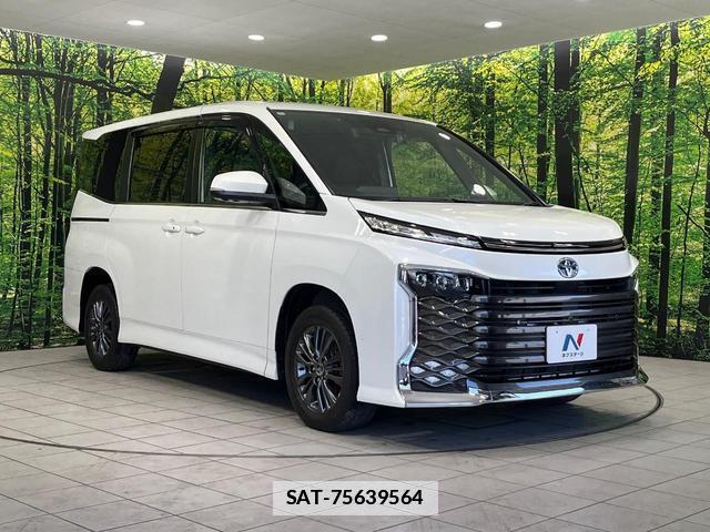 Toyota VOXY 2022-06 7934862-16
