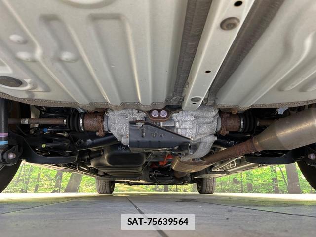 Toyota VOXY 2022-06 7934862-19