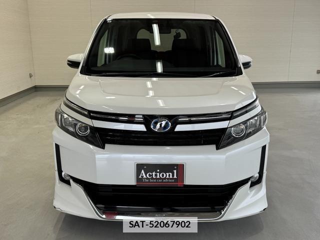 Toyota VOXY 2014-05 7934907-2