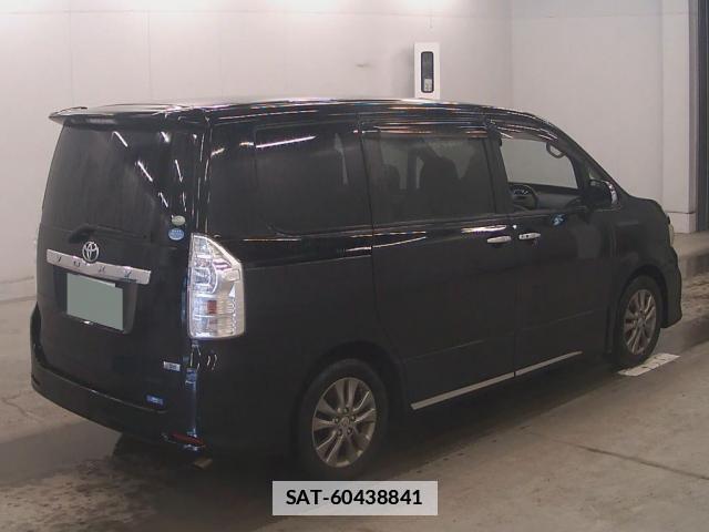 Toyota VOXY 2012-02 7934966-5