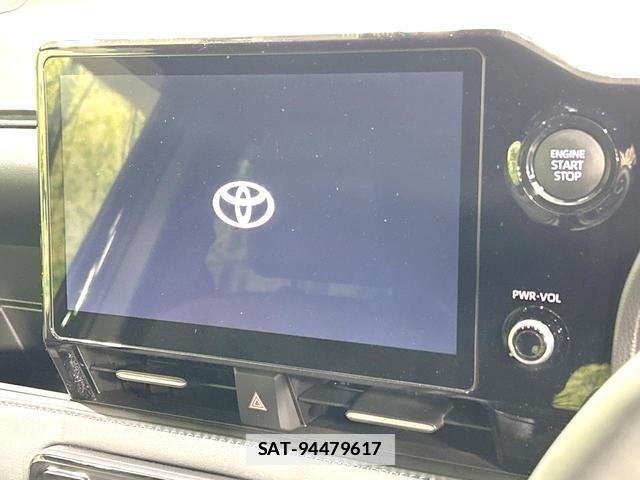 Toyota VOXY 2024-05 7935046-1