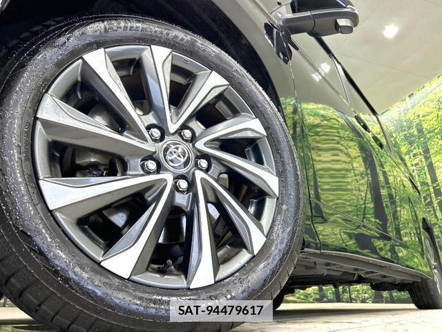 Toyota VOXY 2024-05 7935046-13