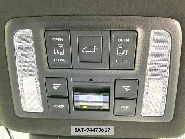 Toyota VOXY 2024-05 7935046-4