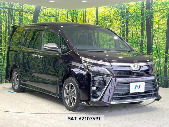 Toyota VOXY 2018-03 7935238-16