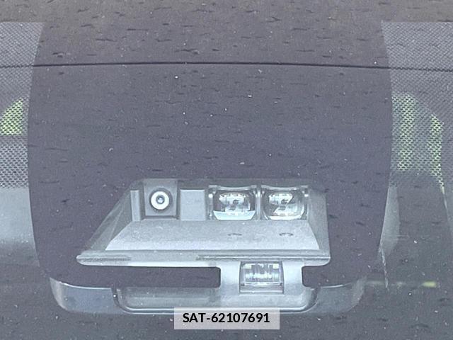 Toyota VOXY 2018-03 7935238-5