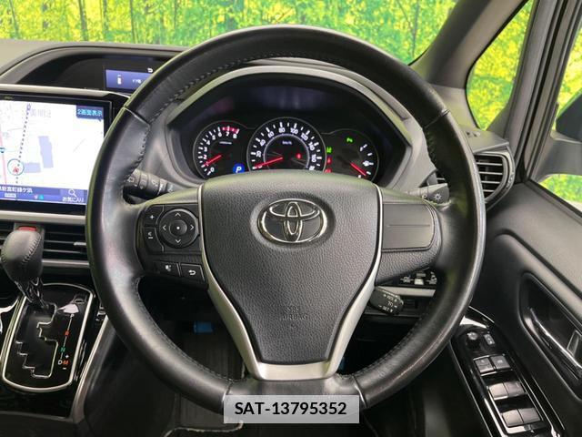 Toyota VOXY 2020-11 7935333-11