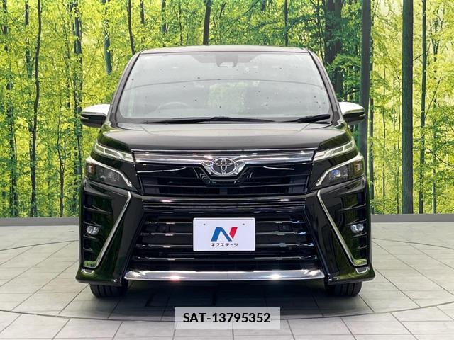 Toyota VOXY 2020-11 7935333-14