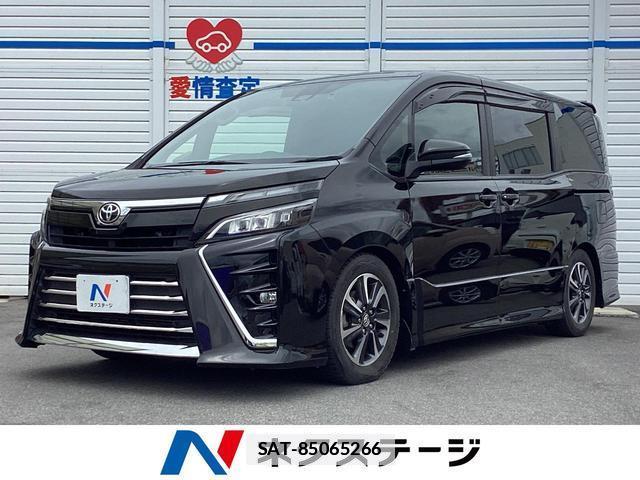 Toyota VOXY 2018-02 7935348-0