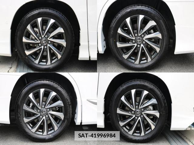 Toyota VOXY 2023-11 7935371-8