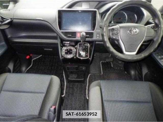 Toyota VOXY 2016-12 7935696-2