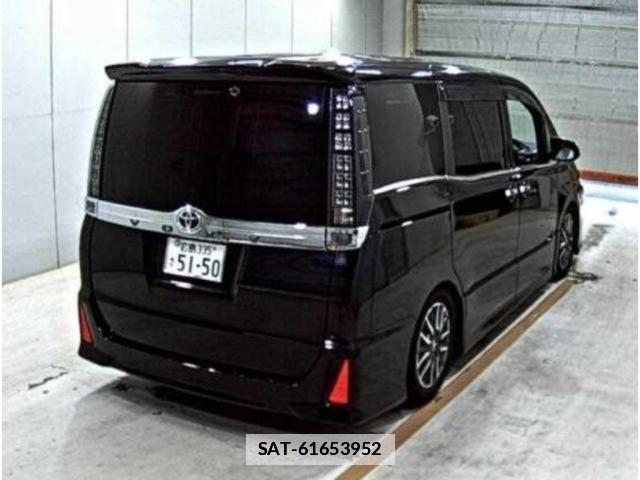 Toyota VOXY 2016-12 7935696-4