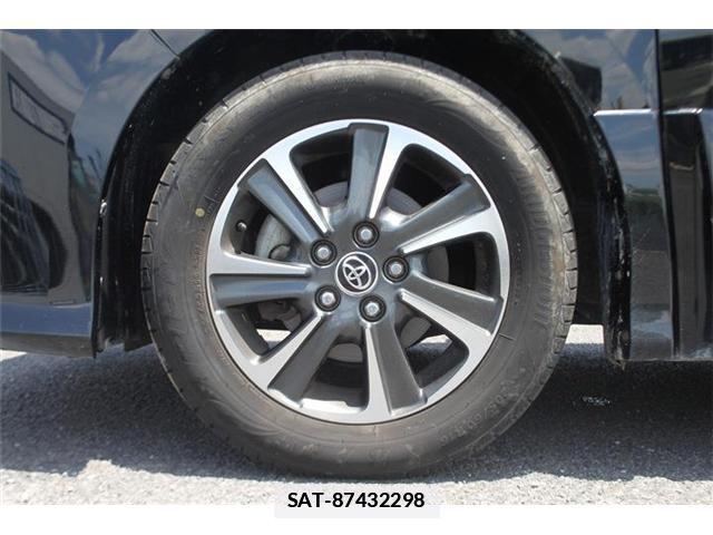 Toyota VOXY 2018-07 7935821-16