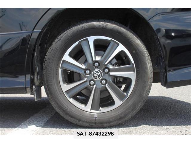 Toyota VOXY 2018-07 7935821-17