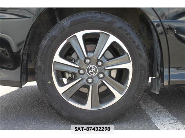 Toyota VOXY 2018-07 7935821-18